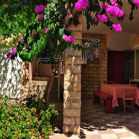 Apartmani Leon Biograd Na Moru Exteriér fotografie