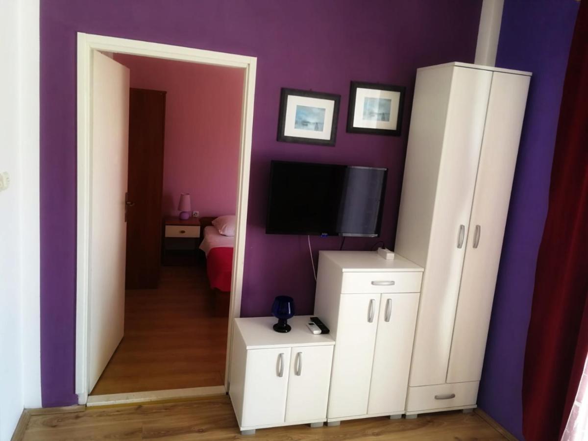 Apartmani Leon Biograd Na Moru Exteriér fotografie