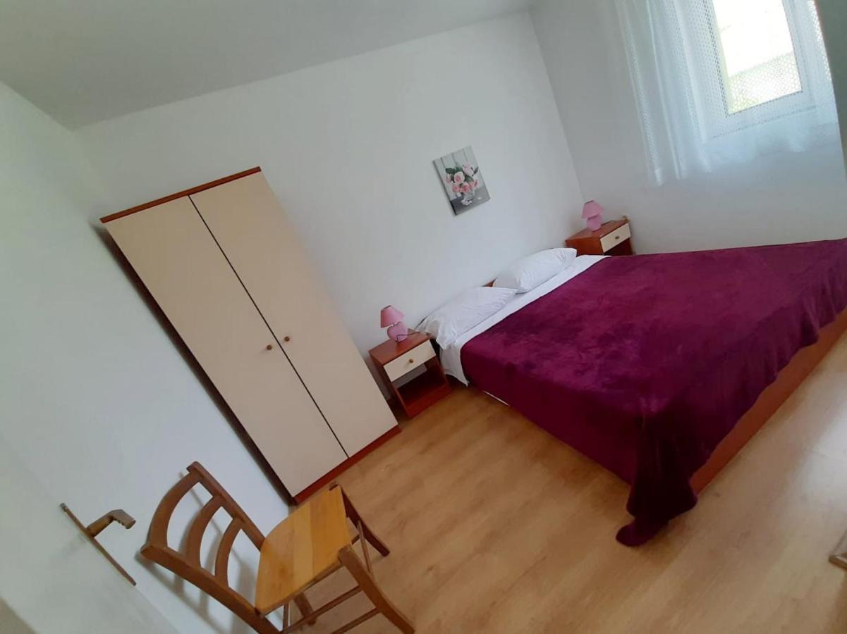 Apartmani Leon Biograd Na Moru Exteriér fotografie