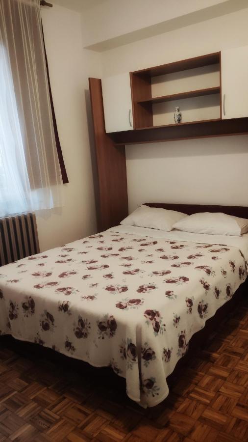 Apartmani Leon Biograd Na Moru Exteriér fotografie