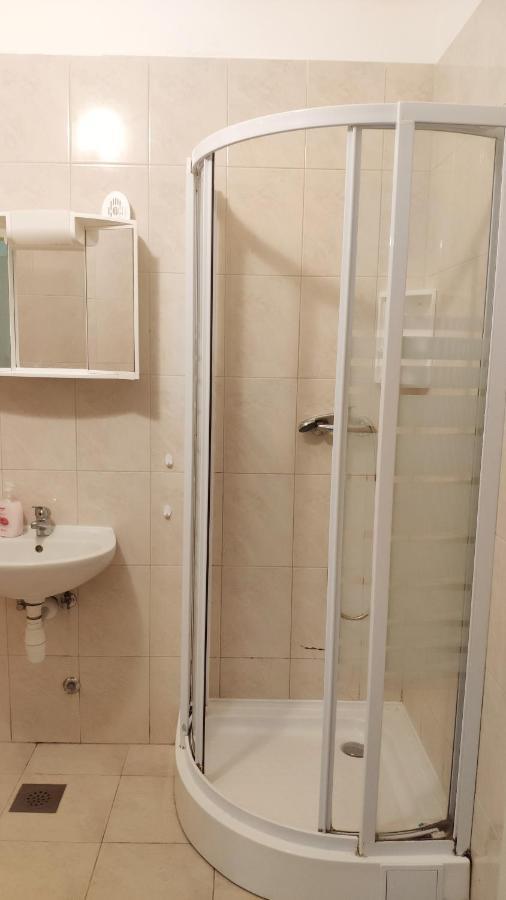 Apartmani Leon Biograd Na Moru Exteriér fotografie
