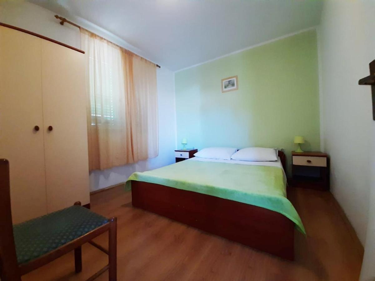 Apartmani Leon Biograd Na Moru Exteriér fotografie