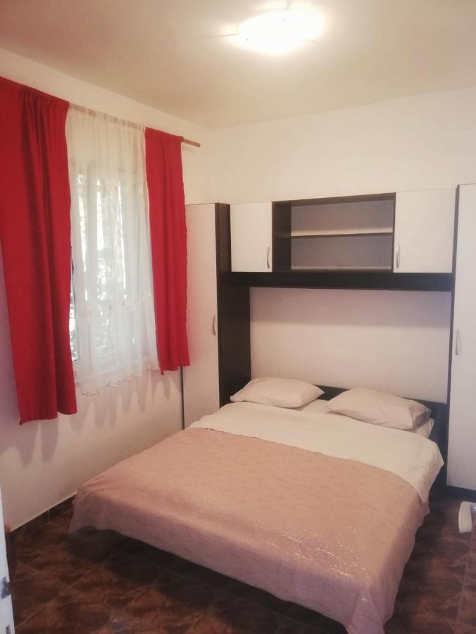 Apartmani Leon Biograd Na Moru Exteriér fotografie