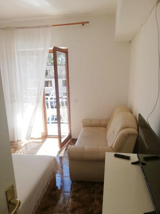 Apartmani Leon Biograd Na Moru Exteriér fotografie